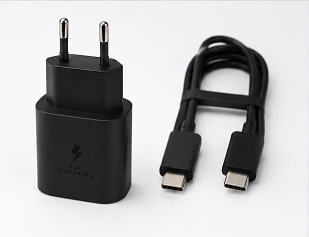 Original Samsung 25W Super Fast Charger with cable And Without Cable.
