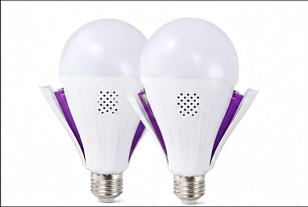 Rechargeable LED Smart Bulb with Battery Backup .