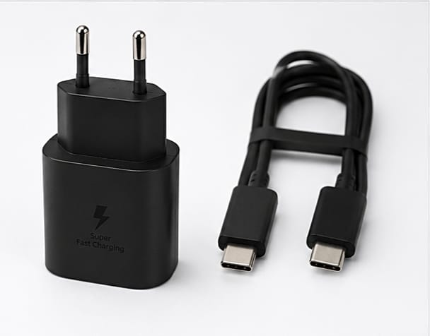 Original Samsung 25W Super Fast Charger with cable And Without Cable.